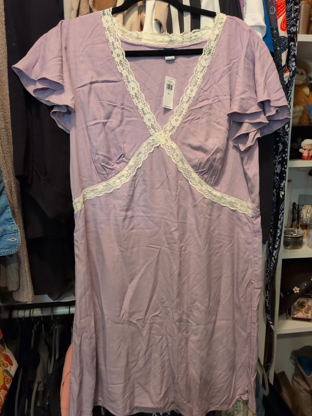 NWT Old Navy Lavender Lace Trim Flutter Sleeve Top L Tall